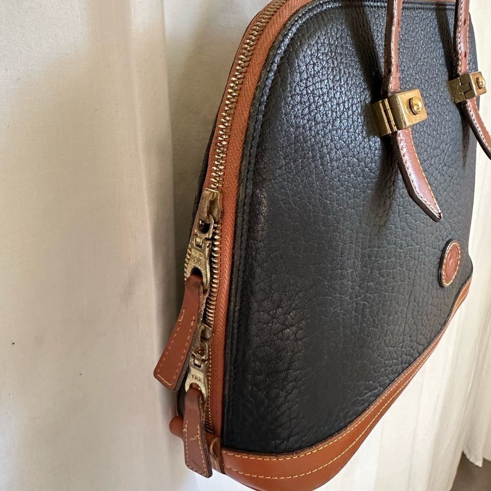 Dooney & Bourke Vintage Shoulder Bag All Weather Pebbeled Leather Dome Top Black - Picture 5 of 12